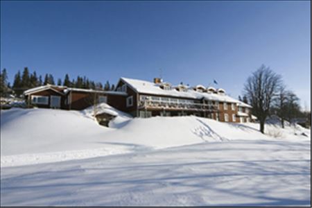 Exterior picture of Lövåsgården in wintertime