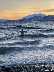 Person icebathing