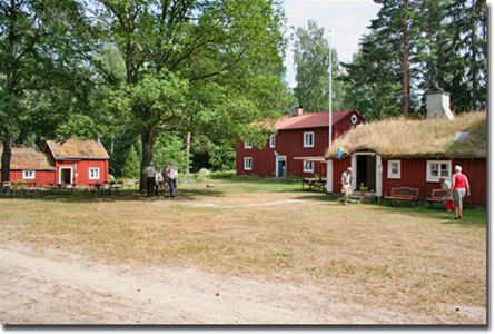 Hembygdsgården i Ryd.På gården finns även en Linbasta (torkhus för lin) med utställning om linberedning.