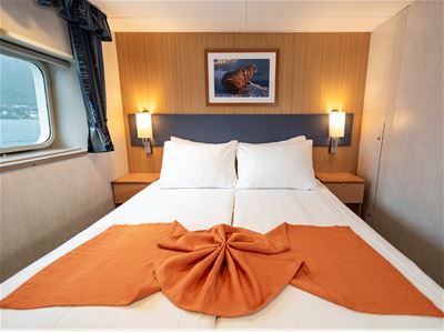 Private Double Cabin with sea view and en-suite bathroom on board MV Quest.
