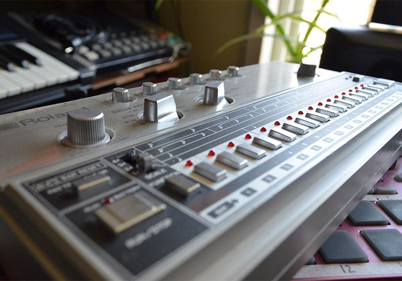 Groove - House