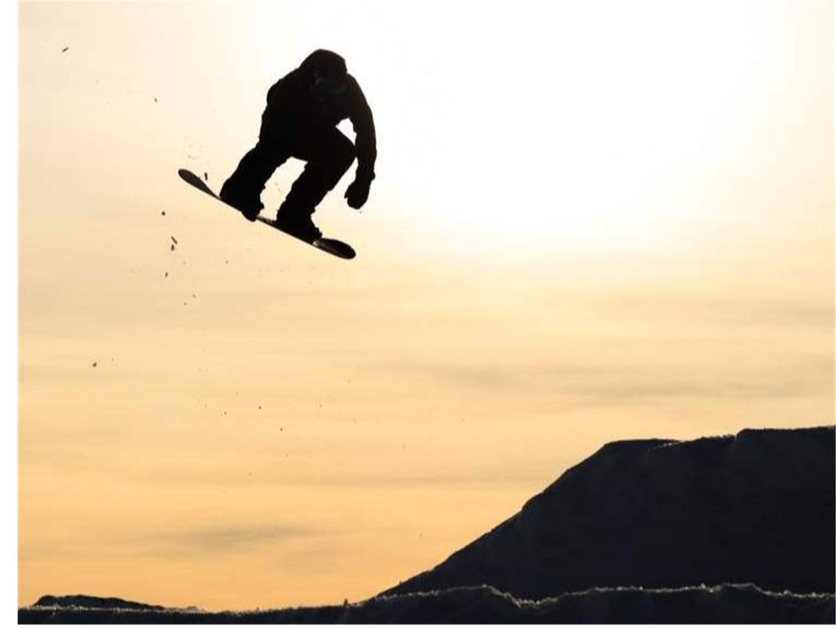 08. Snowboard - 3 hours image 1