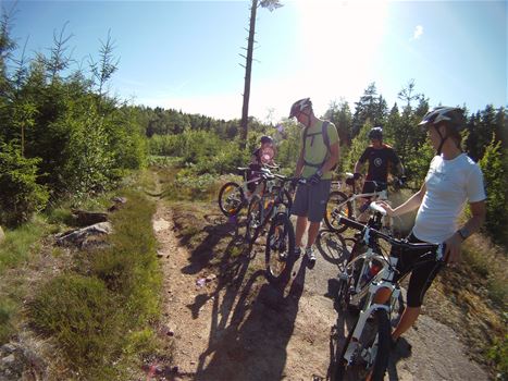 cykling i trollskogen