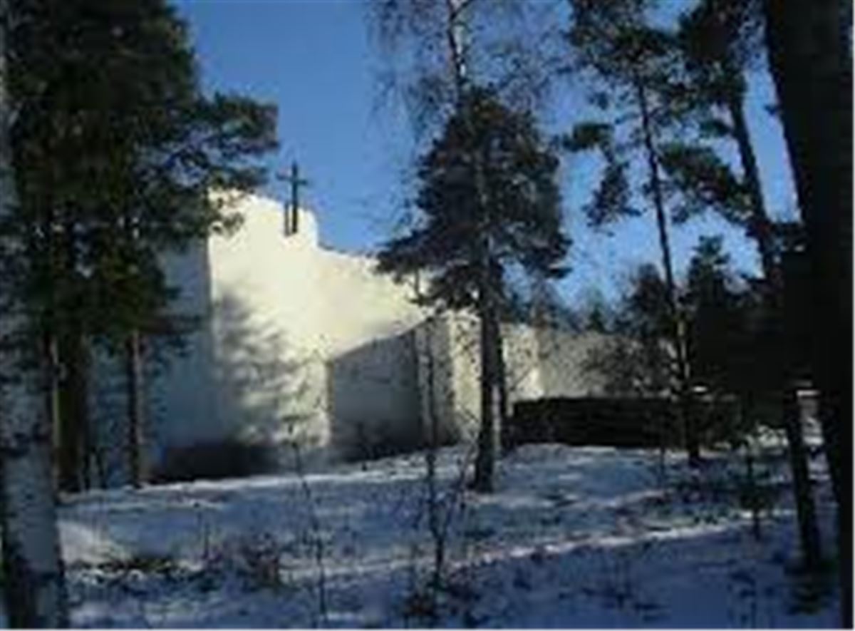 S:t Mårtens kyrka image 1