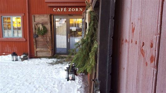 The café in winter.
