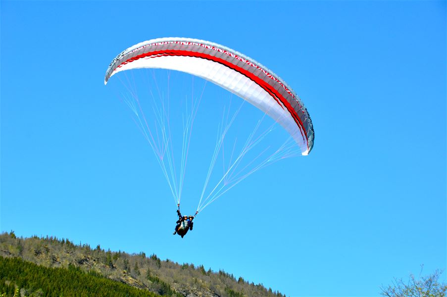 Tandem paragliding med Voss HPK
