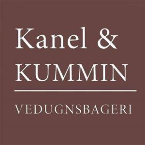 Logotype med brun bakgrund, vit text Kanel & kummin vedugnsbageri.