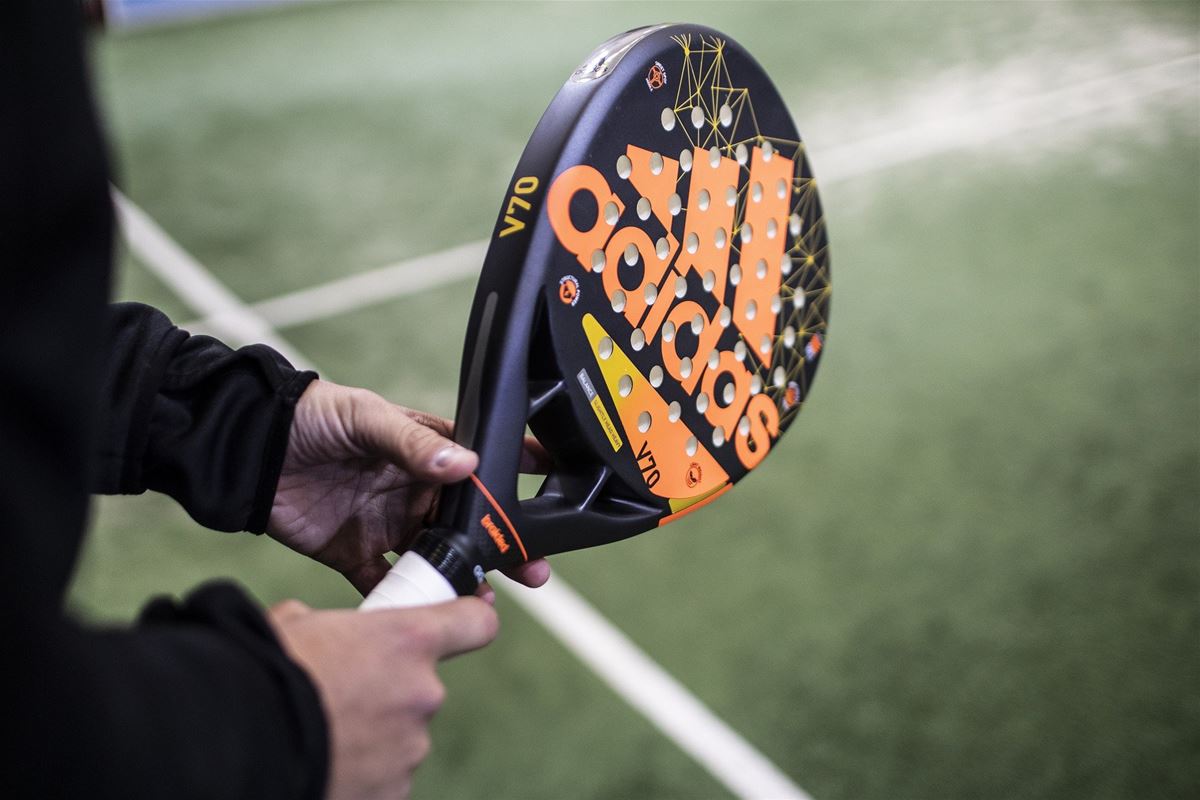 En padelracket