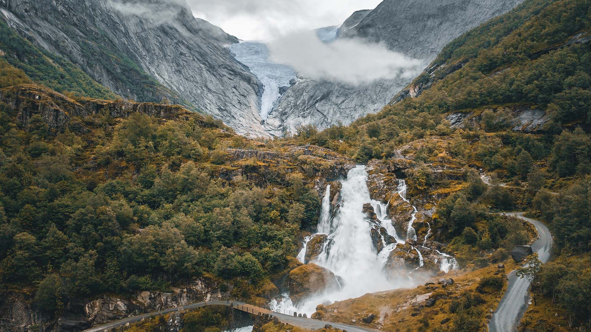 Briksdalsbreen Glacier Qué ver en los Fiordos Noruegos Glaciar de Jostedal