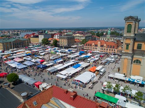 flygbild över stortorget och marknaden