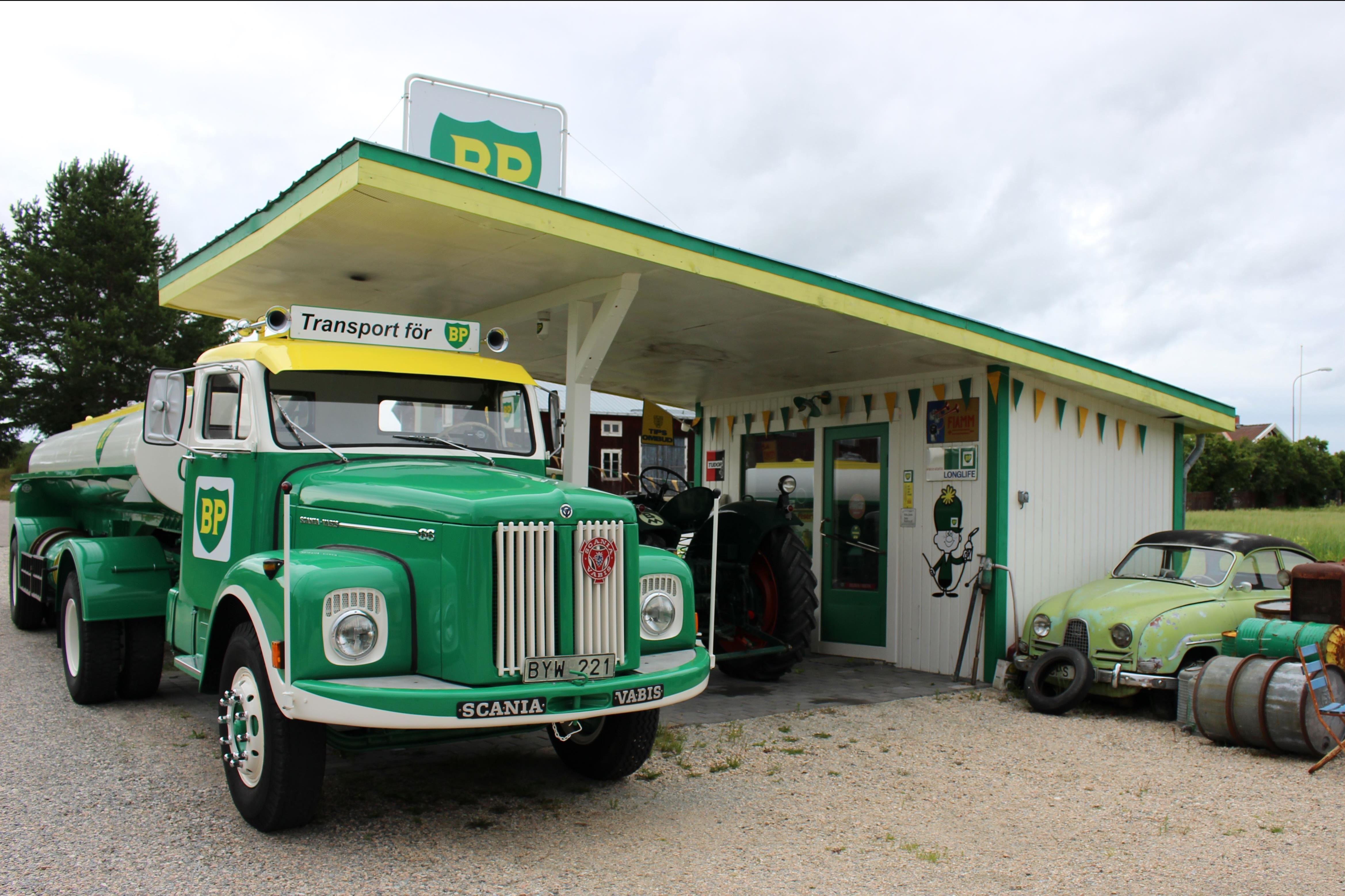 BP "Nostalgi-bensinmacken" - Gällsta – GNARP
