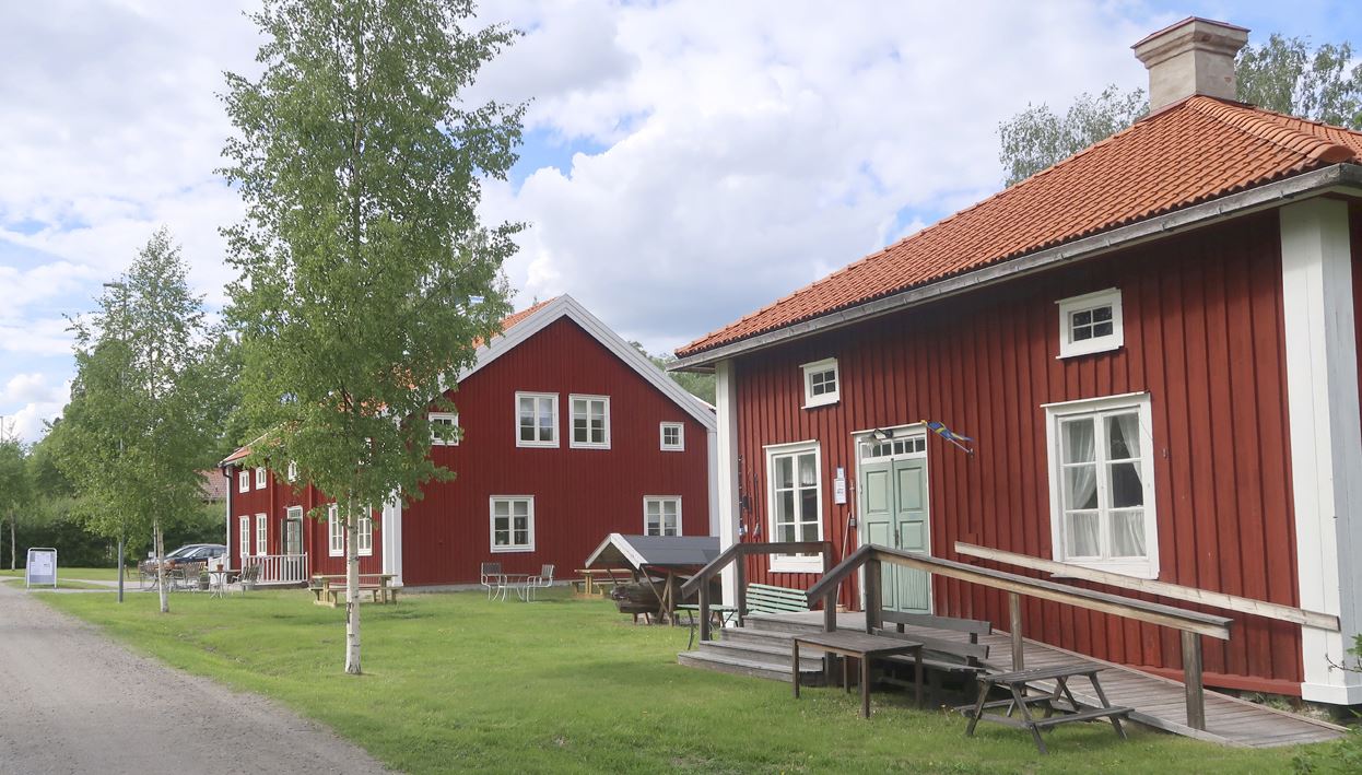 Köpmanholmens Bruksmuseum med Ringarbönninga